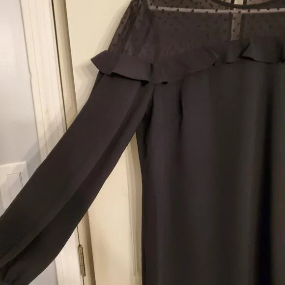 Black Dress - Picture 2 of 7